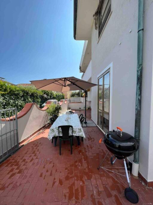 Appartamento Sunflower Viareggio Ngoại thất bức ảnh