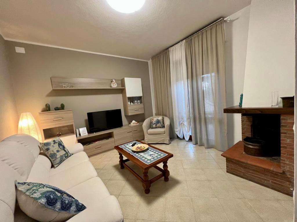 Appartamento Sunflower Viareggio Ngoại thất bức ảnh